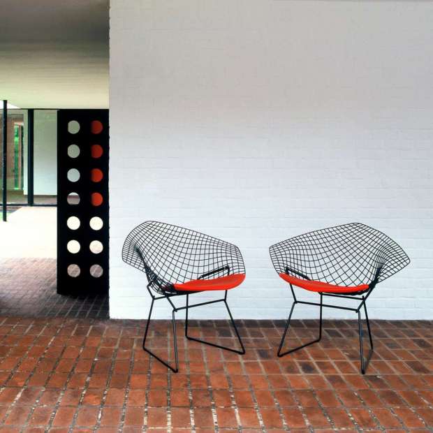 Bertoia Diamond Armchair - Black Rilsan - Grey/Brown seat pad - Knoll - Harry Bertoia - Lounge Chairs & Club Chairs - Furniture by Designcollectors