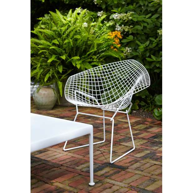 Bertoia Diamond Armchair - White Rilsan - Grey/Brown seat pad - Knoll - Harry Bertoia - Lounge Chairs & Club Chairs - Furniture by Designcollectors